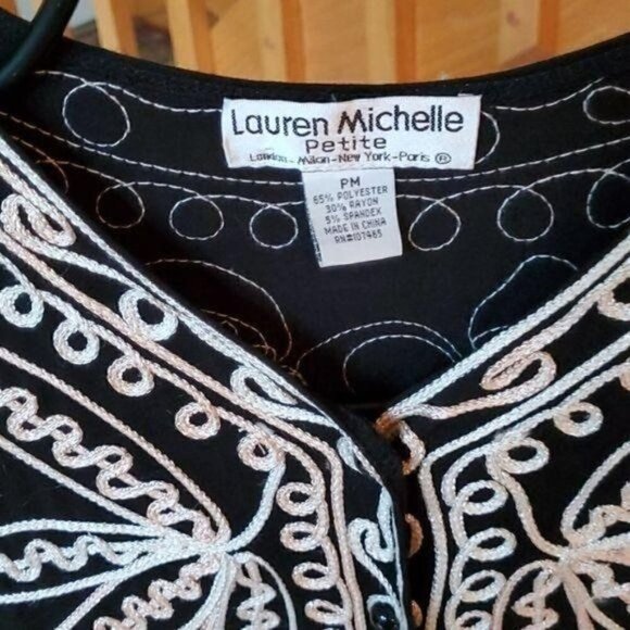 Lauren Michelle Embroidered Embellished Long Sleeve Vneck Sz. MP Blouse - Picture 4 of 9